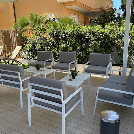 Hotel Barbiani Riccione Eksteriør bilde
