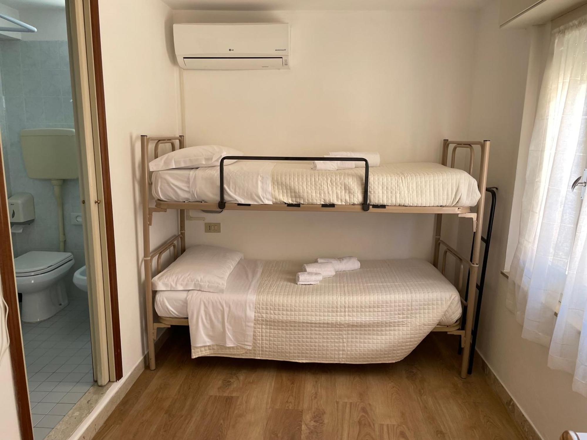 Hotel Barbiani Riccione Eksteriør bilde