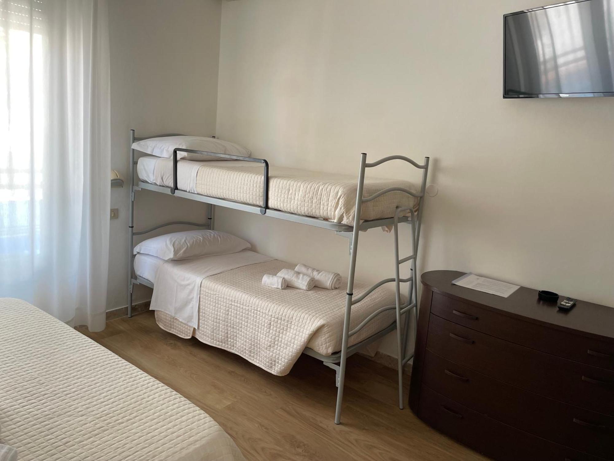 Hotel Barbiani Riccione Eksteriør bilde