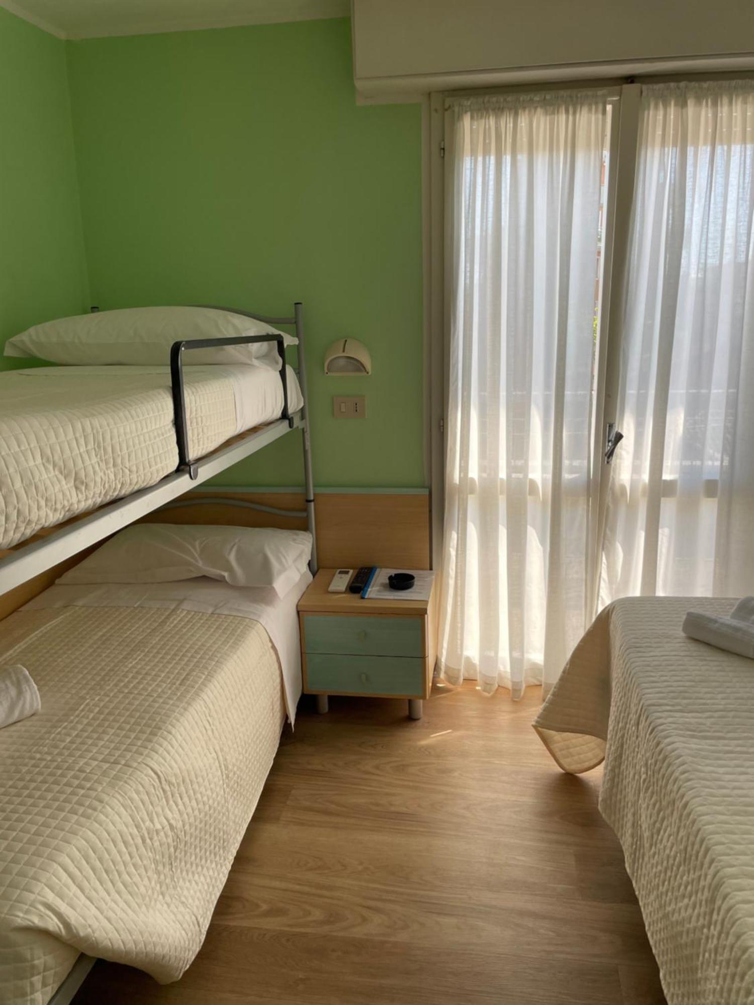 Hotel Barbiani Riccione Eksteriør bilde
